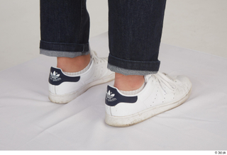 Yoshinaga Kuri casual foot white sneakers 0006.jpg